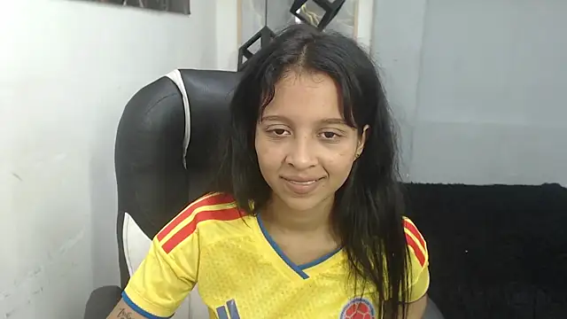 naty 18 online show from 17, 6, 2026