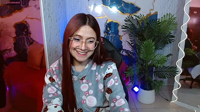 Tiiana tay online show from 3, 5, 2026