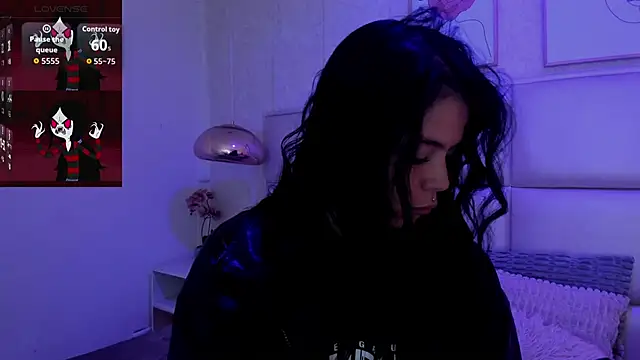 Kikii 1 online show from 4, 6, 2026
