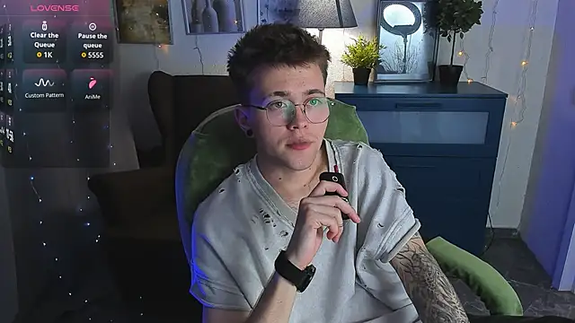 Thomas Norton online show from 12, 6, 2026