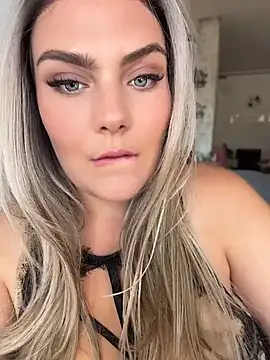 Blonde Cougar online show from 1, 7, 2026