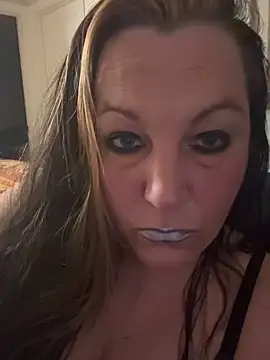 Queenemerald online show from 27, 3, 2026