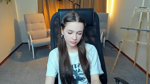 Snapshot of SharriSang chatting on 28, 3, 2026 SharriSang online show from 28, 3, 2026