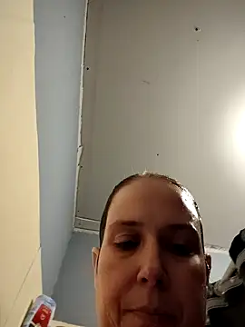 023thickandjuicy07 online show from 5, 4, 2026