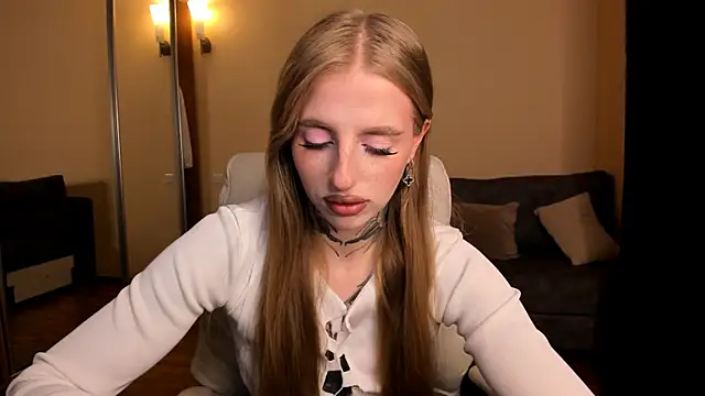 Snapshot of harley_kimm chatting on 11, 5, 2026 harley kimm online show from 11, 5, 2026
