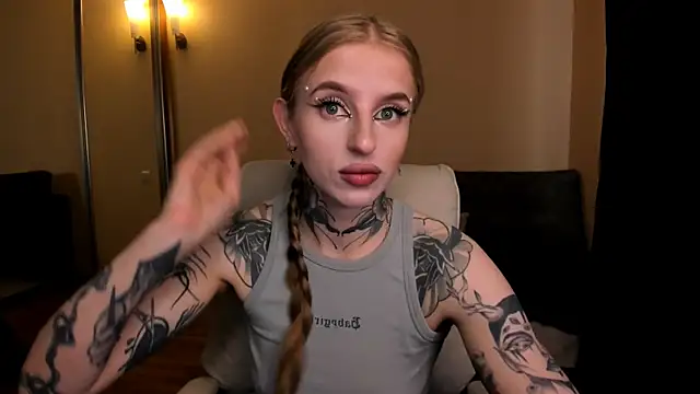 Snapshot of harley_kimm chatting on 19, 5, 2026 harley kimm online show from 19, 5, 2026