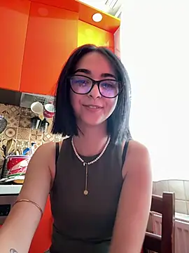 Snapshot of TheaMerve chatting on 27, 6, 2026 TheaMerve online show from 27, 6, 2026