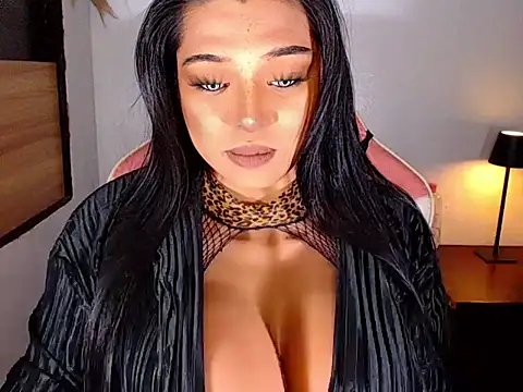 CyraHasABigCock online show from 24, 7, 2026