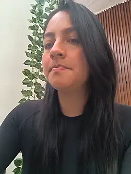 SophiaCastro09  online show from 15, 5, 2026