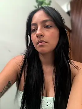 SophiaCastro09  online show from 20, 5, 2026