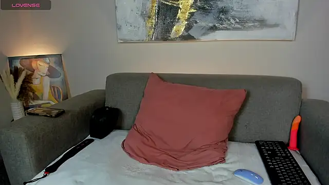 ZoeBrownn online show from 1, 7, 2026