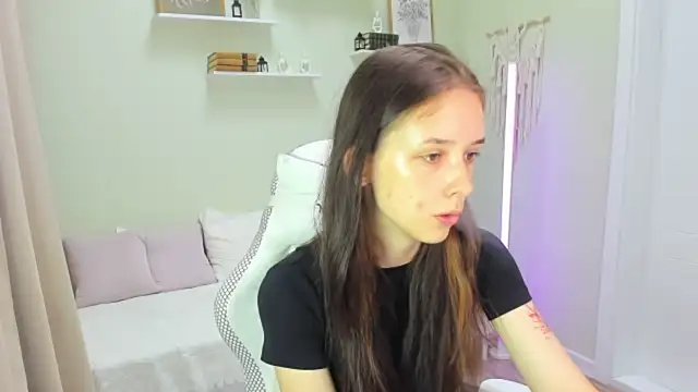 AnnaOddy online show from 28, 6, 2026