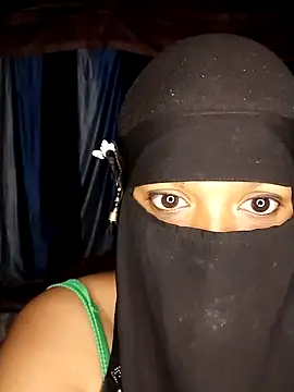 Snapshot of Riya_7888 chatting on 14, 4, 2026 Riya 7888 online show from 14, 4, 2026