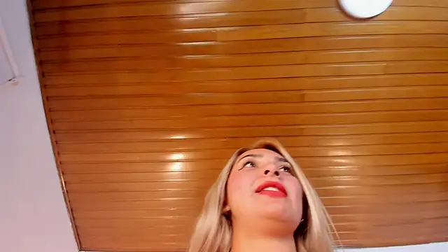 Catalina Osorio online show from 28, 4, 2026
