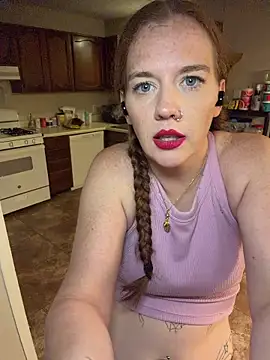 RoxyRedXO12 online show from 11, 4, 2026