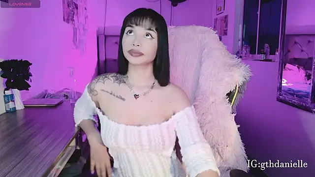 goth Valentinna online show from 19, 4, 2026