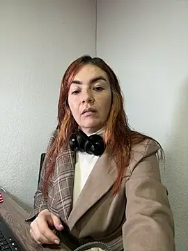 Vanessablazee online show from 8, 4, 2026