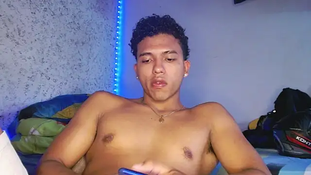 tonydesire  online show from 24, 4, 2026