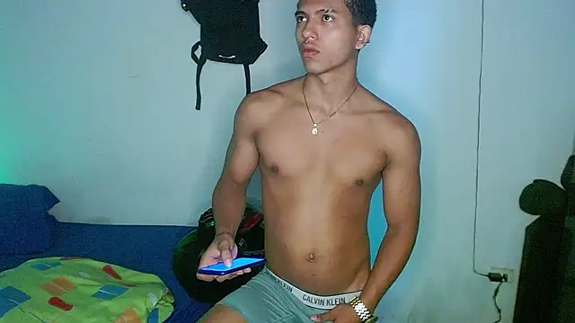 Snapshot of tonydesire_ chatting on 12, 7, 2026 tonydesire online show from 12, 7, 2026