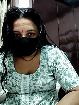 purvi46 online show from 10, 4, 2026