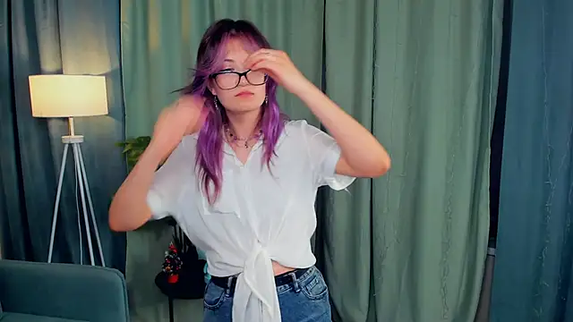 Snapshot of SuRenzi chatting on 31, 3, 2026 SuRenzi online show from 31, 3, 2026