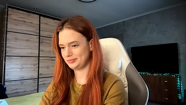 FoxyEmma online show from 13, 4, 2026