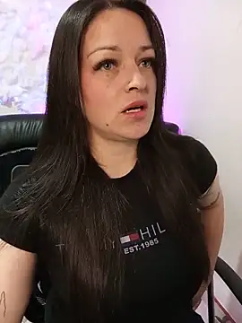 Snapshot of Isa_bluee chatting on 11, 6, 2026 Isa bluee online show from 11, 6, 2026