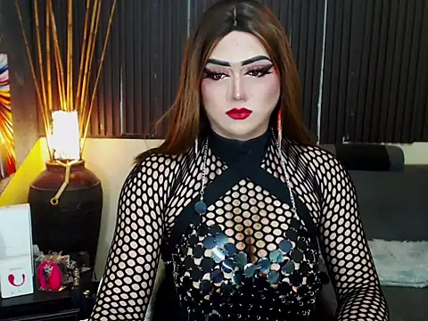 Snapshot of HugexMsLovelyxCock chatting on 26, 5, 2026 HugexMsLovelyxCock online show from 26, 5, 2026