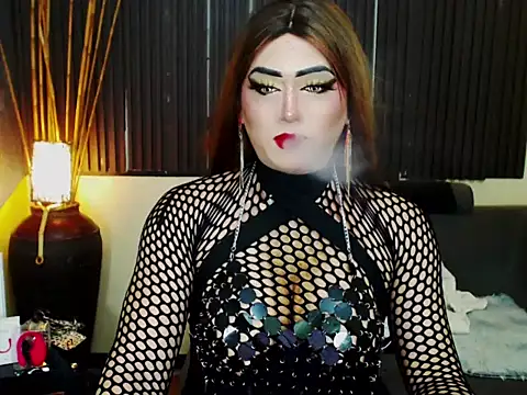 Snapshot of HugexMsLovelyxCock chatting on 27, 5, 2026 HugexMsLovelyxCock online show from 27, 5, 2026