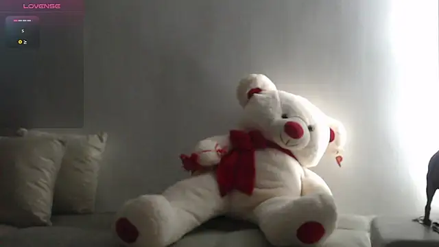 Snapshot of MissDolluxe chatting on 21, 6, 2026 MissDolluxe online show from 21, 6, 2026