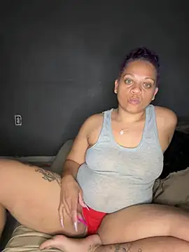 SHY QUINN online show from 4, 5, 2026