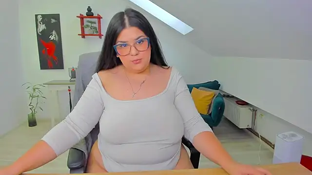 Snapshot of MariyaWill chatting on 13, 5, 2026 MariyaWill online show from 13, 5, 2026