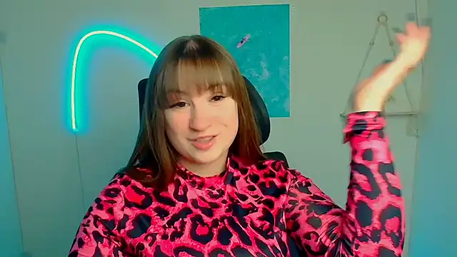 Tiffani Angel online show from 13, 4, 2026