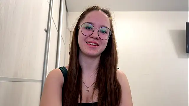 AriaGrand online show from 3, 4, 2026