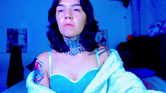 LannieGonzales online show from 13, 5, 2026