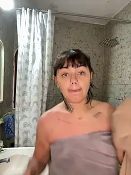 Snapshot of Abrildqquino chatting on 13, 5, 2026 Abrildqquino online show from 13, 5, 2026