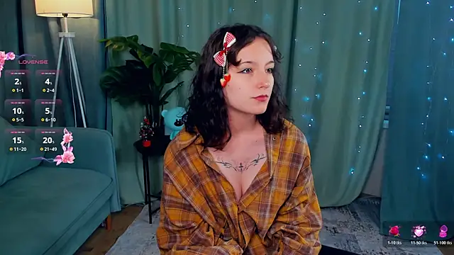 SunniPhoenix online show from 5, 4, 2026