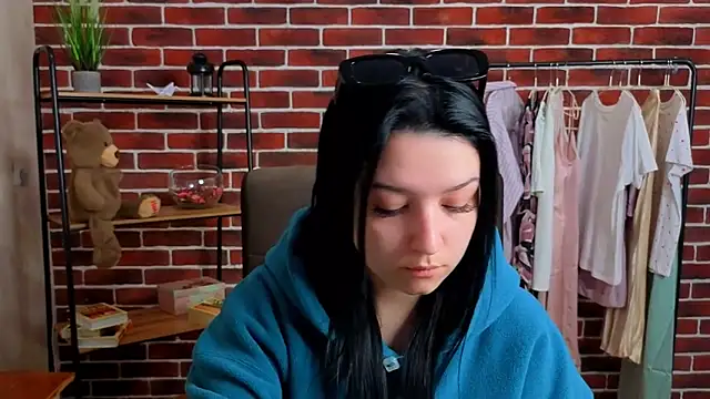 Snapshot of AnnaaPage chatting on 15, 4, 2026 AnnaaPage online show from 15, 4, 2026