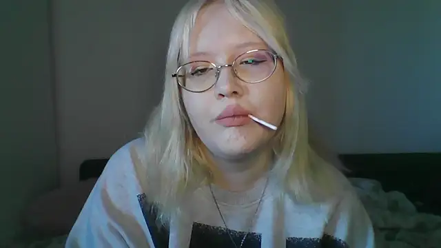 Elayne Sweet online show from 26, 4, 2026