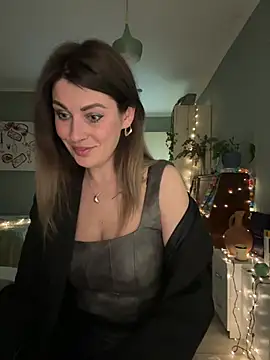 Snapshot of Rita_Tease chatting on 6, 4, 2026 Rita Tease online show from 6, 4, 2026