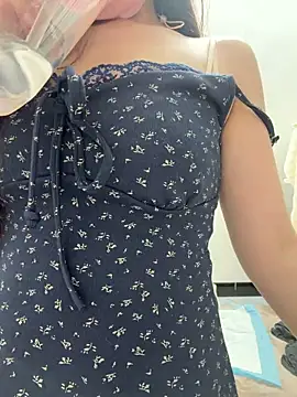 Xiaoyunduo1 online show from 10, 4, 2026