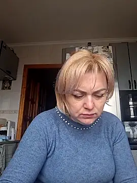 SylvieGold453 online show from 23, 4, 2026