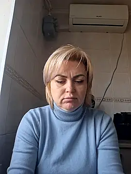 SylvieGold453 online show from 23, 4, 2026