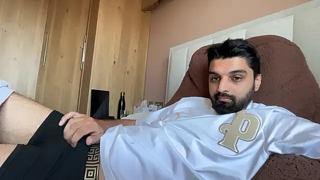 priyxh online show from 24, 5, 2026