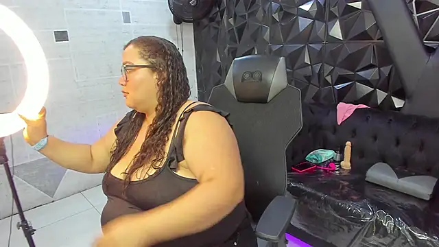 AbbyRogers1 online show from 7, 4, 2026