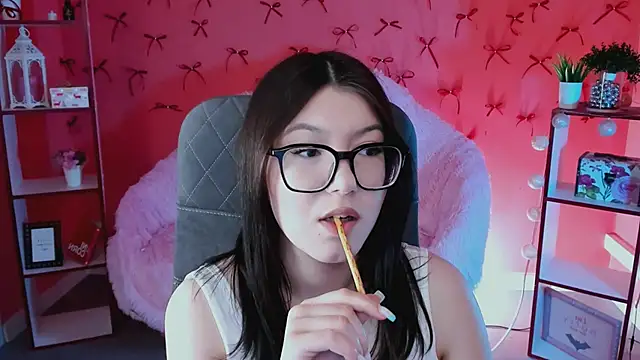 Snapshot of JennyGibson chatting on 20, 5, 2026 JennyGibson online show from 20, 5, 2026