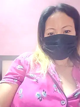 Bristy BigBoobs online show from 14, 4, 2026