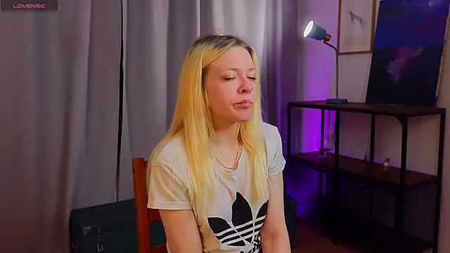 OliviaCaffery online show from 19, 4, 2026