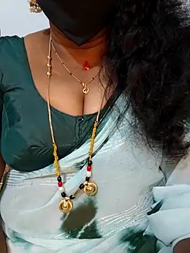 Snapshot of Priya_smiley chatting on 8, 4, 2026 Priya smiley online show from 8, 4, 2026