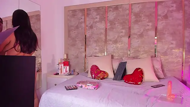 BellaWilliams  online show from 14, 5, 2026